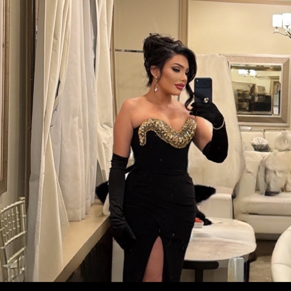 Albina Dyla Strapless Dress with Gold Embellishment - Picture 3 of 3
